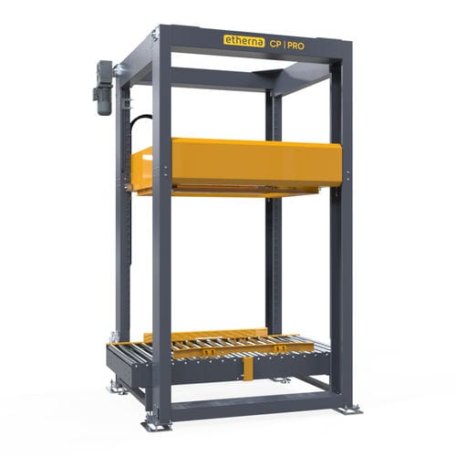 Reggiatrice compattatrice - INNOVA MAQUINARIA INDUSTRIAL - automatica / di pallets / orizzontale