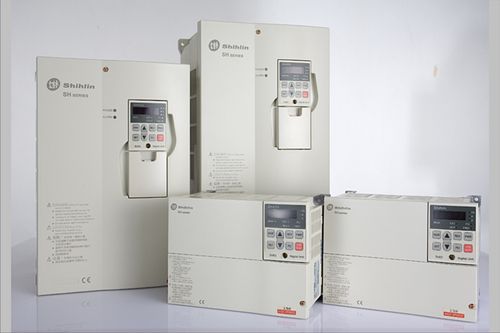 Azionamento AC digitale - Shihlin Electric & Engineering Corporation - montato su pannello