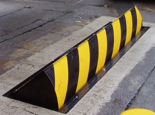 Dissuasore a scomparsa idraulico - 2 150 x 735 x 570 mm | RB680 - Avon Barrier - road-blocker