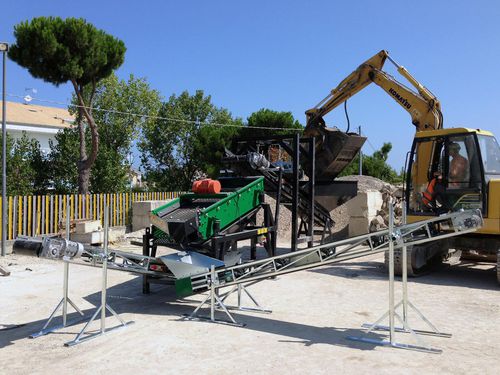 Vaglio per il riciclaggio - WV series - Komplet Italia srl - a vibrazione lineare / solidi/liquidi