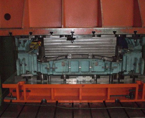 Pressa idraulica - Sheet Metal Men s.r.l. - di stampaggio / per imbutitura / per lamiera