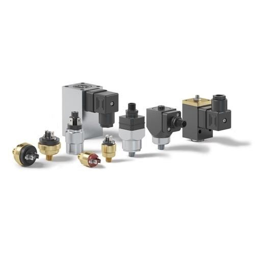 Pressostato a pistone - 208 0 series - Layher AG - a membrana / relativo / NO
