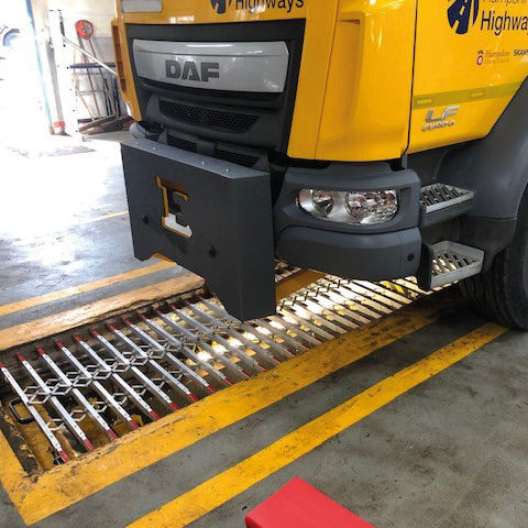 Piattaforma da lavoro - PitProtect - KEE SAFETY  - mobile / per cantiere / per camion