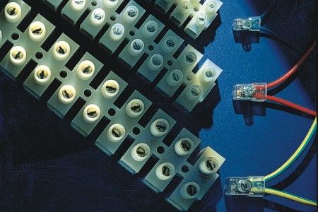 Morsetto componibile per binario elettrificato - CONNECTO series - SCAME PARRE S.p.A. - con connessione a vite / in materia plastica / isolato