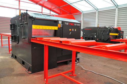 Sega circolare - 750 40-250 - Wravor d.o.o. - per legno / con trasportatore a rulli / con alimentaziona automatica
