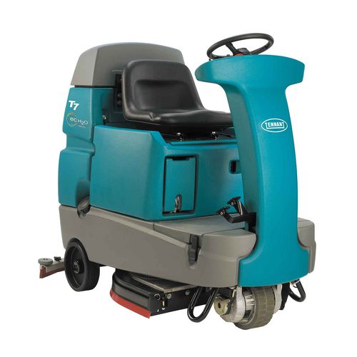 Lavasciuga pavimenti uomo a bordo - T7+ - Tennant - a batteria / a risparmio energetico