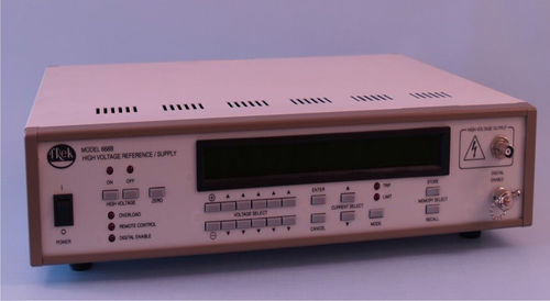 Alimentatore elettrico da tavolo - 668B - TREK, INC. - AC/DC / regolabile / a commutazione