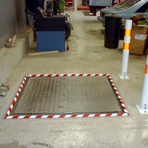 Porta con cerniera - HEINEN SONDERMASCHINENBAU Neustadt GmbH - in acciaio inossidabile / vetrata / per interno
