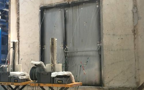 Porta pedonale - DOHE P001 - HEINEN SONDERMASCHINENBAU Neustadt GmbH - in metallo / industriale / a prova di vento