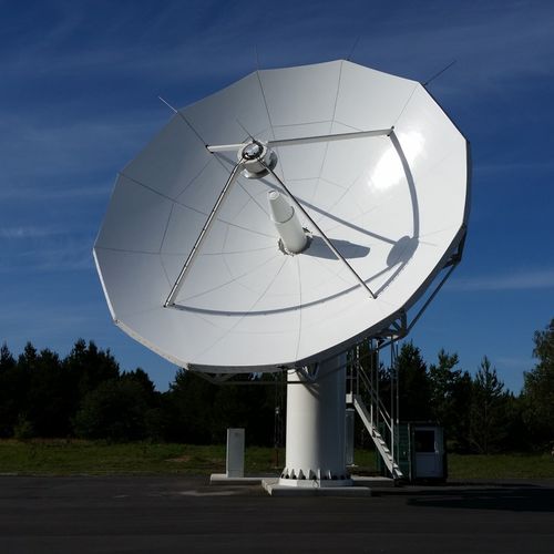 Antenna RF - LM-06 - HITEC Luxembourg S.A. - parabolica / ad alta prestazione / con sistema di inseguimento