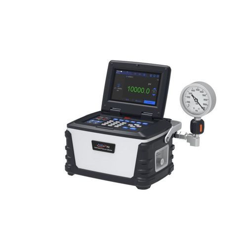 Calibratore di pressione - ADT762 - AOIP - per manometro / per sensore di pressione / programmabile