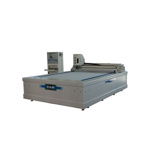 Macchina da taglio per tessuti multistrato - BF EV - RAM Elettronica - a lama affilata / per PVC / per tessuti