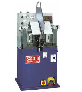 Pressa crimpatrice per stivali - CT FORMA  - SAGITTA Officina Meccanica S.p.A. - semiautomatica / pneumatica