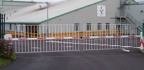 Barriera per parcheggi - FB - FRONTIER PITTS FRANCE - di sicurezza / a sollevamento / in alluminio