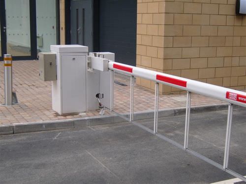 Barriera di sicurezza - TERRA COMPACTE - FRONTIER PITTS FRANCE - a sollevamento / in alluminio / per veicolo
