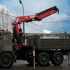 Gru montata su camion - F295A.2 series - Fassi gru S.p.A - con braccio articolato / di sollevamento / da trasporto