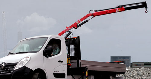 Gru montata su camion - F32A.0 series - Fassi gru S.p.A - con braccio / di sollevamento / di carico