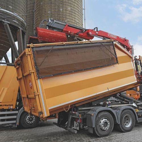 Gru montata su camion - F135AK series - Fassi gru S.p.A - con braccio / per cantiere / di sollevamento