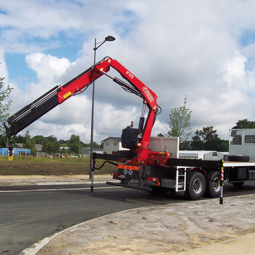 Gru montata su camion - F175A.0 series - Fassi gru S.p.A - con braccio / per cantiere / di sollevamento