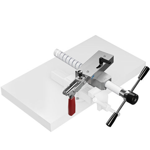 Tagliatubi in plastica - V1411-0010 - IPT Institut für Prüftechnik Gerätebau GmbH & Co. KG - montato su banco