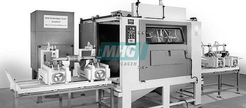 Granigliatrice per cilindri - MHG Strahlanlagen GmbH - con nastro trasportatore a rulli / automatica