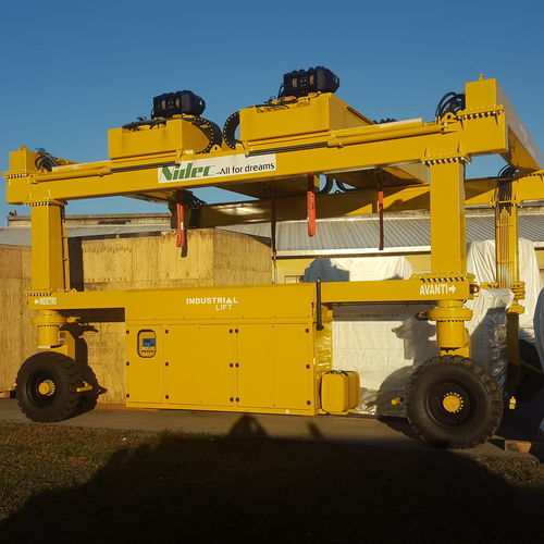 Carro cavaliere gommato - IL40GC - INDUSTRIAL LIFT