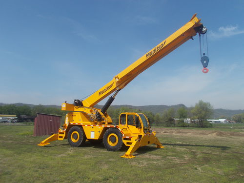 Gru semovente - M300 - Manitex - con braccio / per terreno accidentato