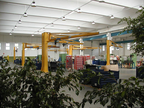 Gru a bandiera a colonna - GBC - ETS engineering Spa - rotativa