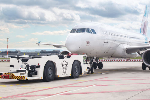 Trattore di aereo - »BISON« D 1500 - Goldhofer - diesel / 4 ruote / con conducente seduto