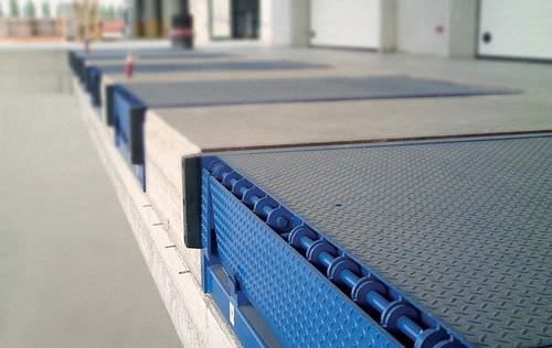 Pedana di carico idraulica - Breda Sistemi Industriali S.p.A.