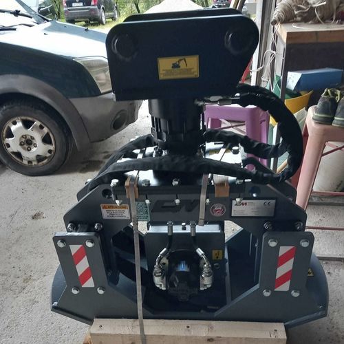 Piastra vibrante compattatrice - PV 45.80 - CM Srl - monodirezionale / per escavatore / per battipalo