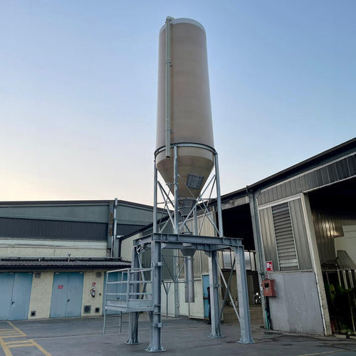 Silo per prodotti sfusi - AGRISTRONG - AGRITECH SRL - per calcare / in acciaio inossidabile / in acciaio galvanizzato