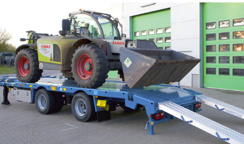 Rimorchio per veicolo - Multi-Carrier - Hüffermann Transportsysteme GmbH  - a 2 assi / trainato