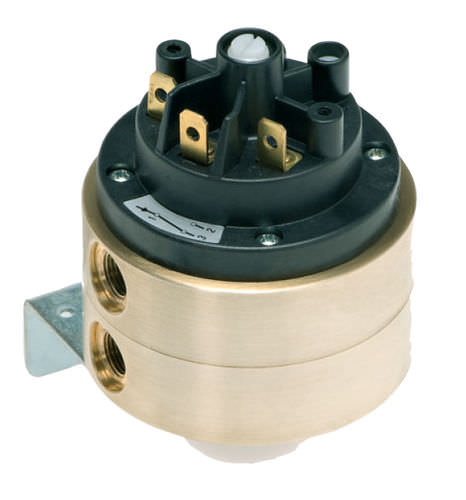 Pressostato vacuostato meccanico - 630 - HUBA CONTROL - differenziale / a vuoto / per liquidi e gas