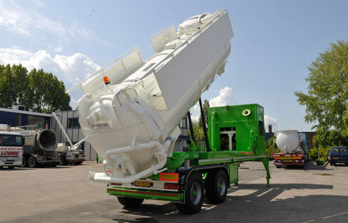Semirimorchio per cisterna - Vacu-Press® Maxloader - Naaktgeboren Rotterdam B.V.  - a 2 assi / trainato / aspiratore