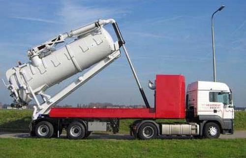 Semirimorchio per cisterna - Vacu-Press® 5000 Compressor Hi-Lift - Naaktgeboren Rotterdam B.V.  - a 2 assi / trainato / aspiratore