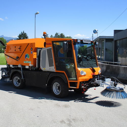 Spazzatrice montata su veicolo - MCK-H - Gebrüder TRILETY GmbH  - idraulica / per strade / per polveri