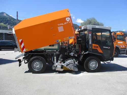 Spazzatrice montata su veicolo - TS31 series - Gebrüder TRILETY GmbH  - idraulica / per spazi pubblici / per polveri