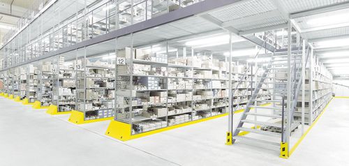 Soppalco industriale con scaffalature - SSI SCHÄFER - per magazzino