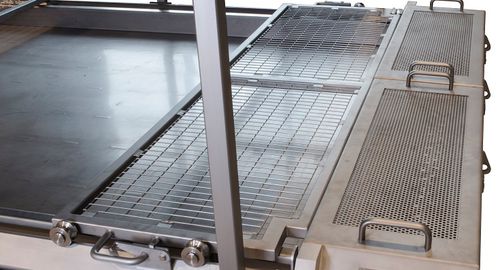 Trasportatore a frequenza naturale - Baker Perkins Ltd. - per alimenti / per l'industria agroalimentare / in acciaio inossidabile