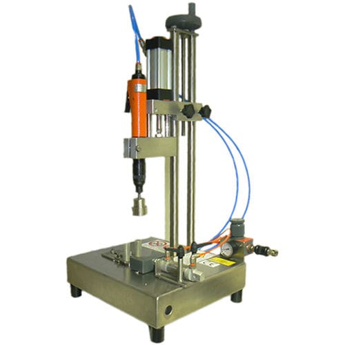 Tappatrice pneumatica - F.C.L. Engineering - verticale / semiautomatica / per tappi ad avvitamento in plastica