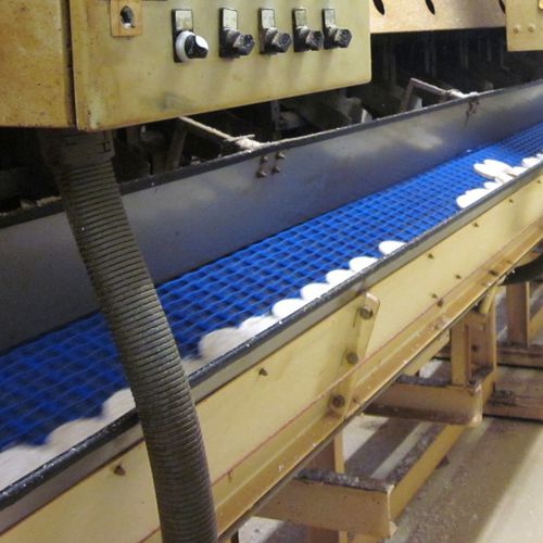 Nastro trasportatore forato - KRM 50 - Jonge Poerink Conveyors - modulare / in POM / in poliammide