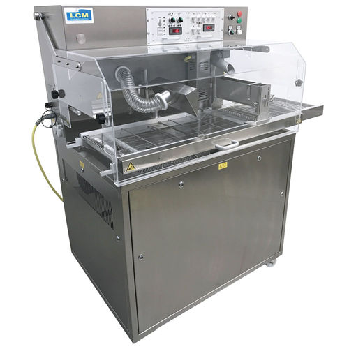 Macchina per rivestimento e tempra continuo - ATC-P series - LCM Schokoladenmaschinen GmbH - per cioccolato / con tavola vibrante / in acciaio inossidabile