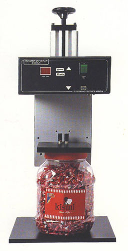 Sigillatrice a induzione - PMS Technology S.r.l. - automatica / per prodotti fitosanitari / per prodotti cosmetici