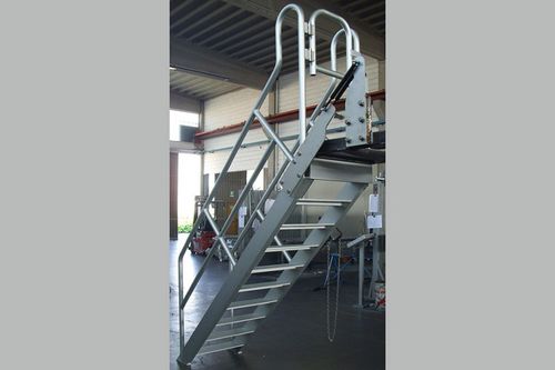 Scala da appoggio in acciaio inossidabile - lotus - in acciaio al carbonio / mobile / per magazzino