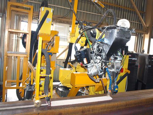 Linea di saldatura ad arco sommerso - Techvagonmash - robotizzata / per travi