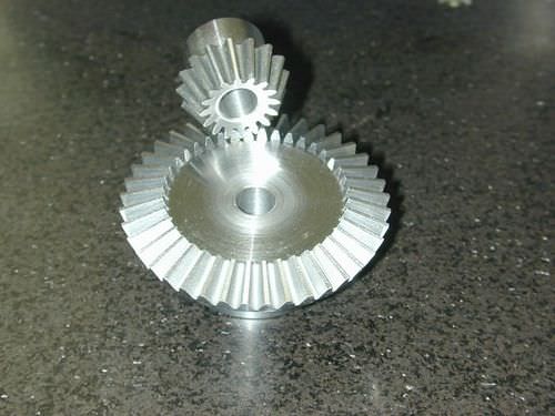 Ingranaggio conico - WMH Srl - a dentatura elicoidale / su misura