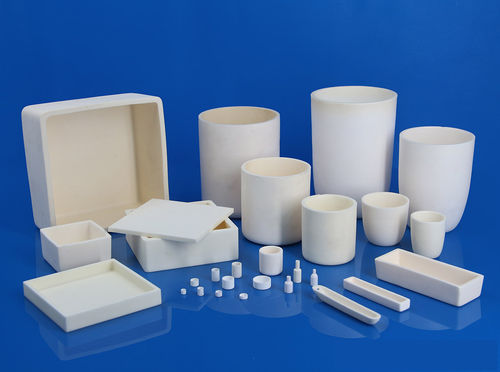 Crogiolo per l'industria dei semiconduttori - Xiamen Innovacera Advanced Materials Co., Ltd - ceramica / per trasferimento di metallo in fusione / per applicazioni ad alta temperatura