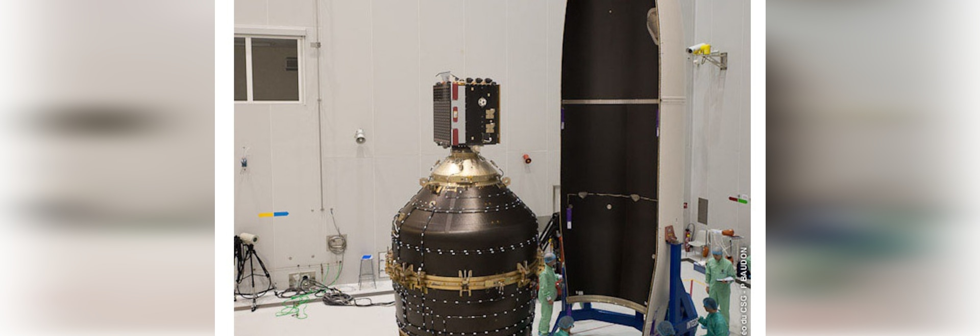 L'Agenzia spaziale europea lancia un robot per ripulire lo spazio