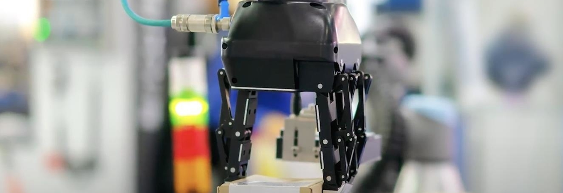 Struttura per l'adattamento delle pinze passive nella catena di montaggio